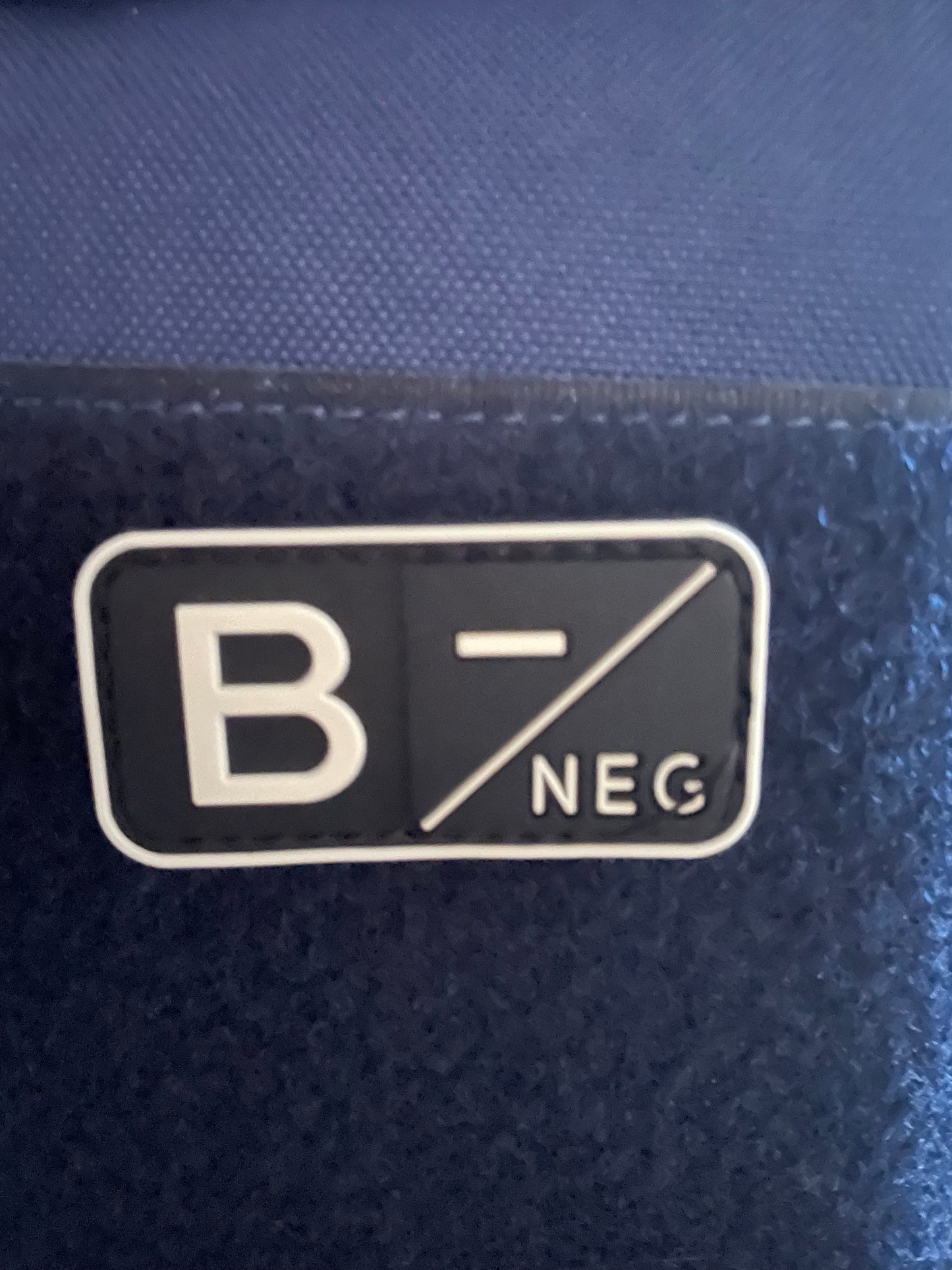 Patch Velcro 3D Groupe Sanguin B- Noir